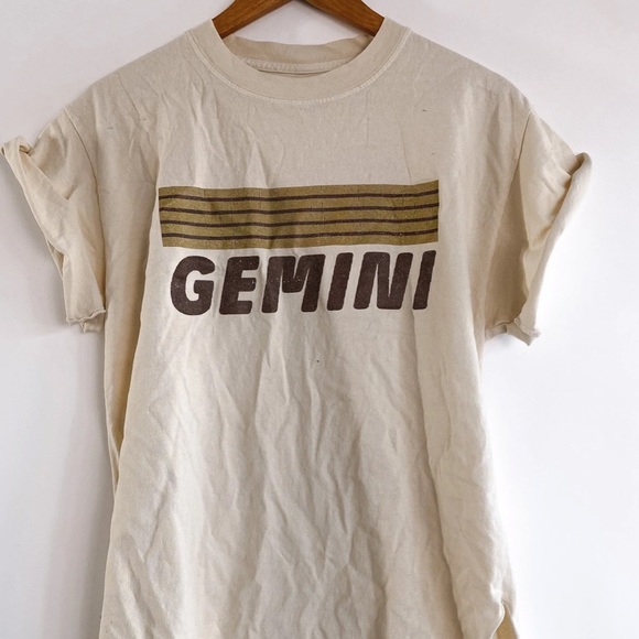pebby forevee Tops - NWOT Pebby forevee zodiac side slit tee